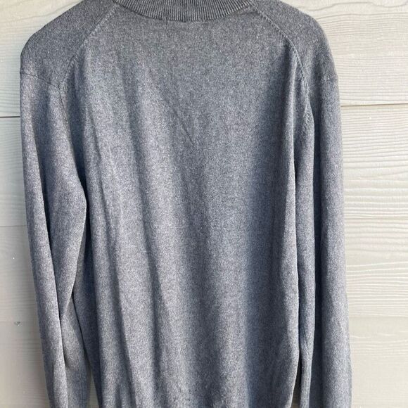 J Hilburn cashmere/silk blend pullover sweater - Picture 8 of 8